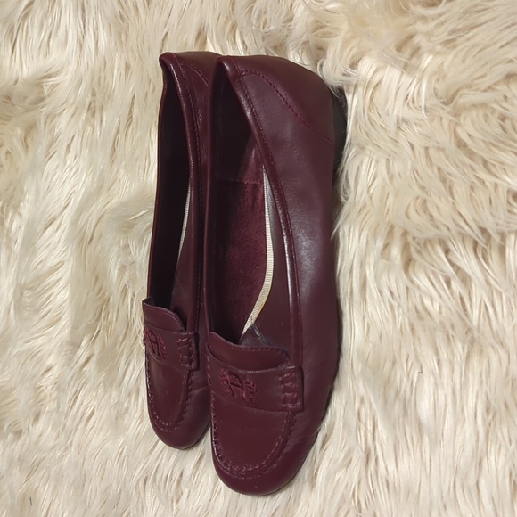 Etienne Aigner Juliana burgundy leather low heel loafers size 6.5 - Picture 2 of 8